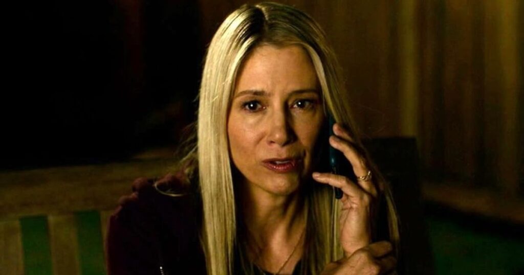 Mira Sorvino as Katherine Ballard